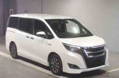 Toyota Esquire Hybrid