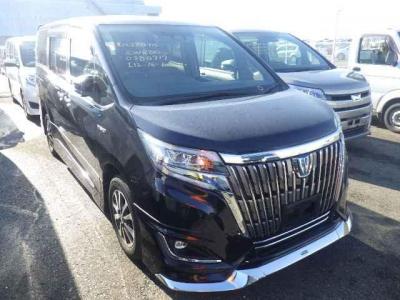 Toyota Esquire Hybrid