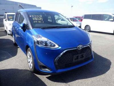 Toyota Sienta