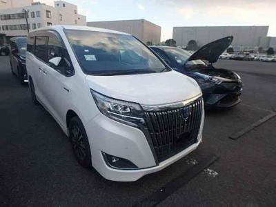 Toyota Esquire Hybrid