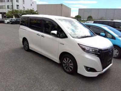 Toyota Esquire Hybrid