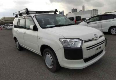 Toyota Succeed VAN