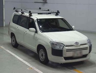 Toyota Succeed VAN