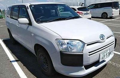 Toyota Succeed VAN