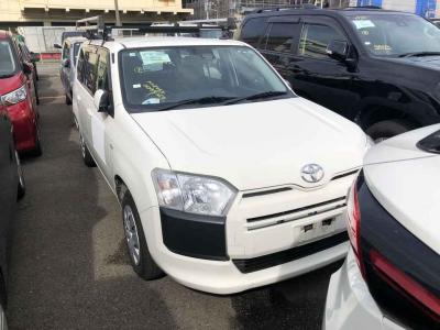 Toyota Succeed VAN