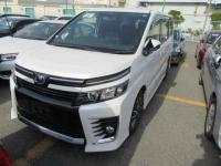 Toyota Voxy 2014