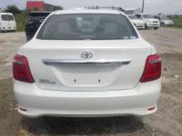Toyota Corolla Axio 2015