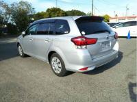 Toyota Corolla Fielder 2015