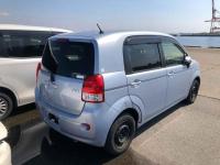 Toyota Porte 2014