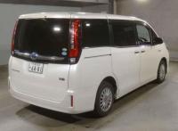 Toyota Voxy 2016