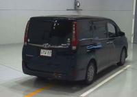 Toyota Esquire 2016