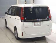 Toyota ESQUIRE HYBRID 2016