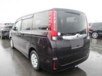 Toyota Noah 2016