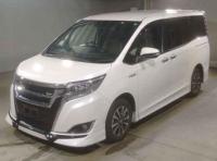 Toyota Esquire 2017