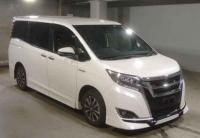 Toyota Esquire 2017