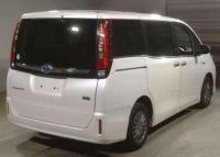 Toyota ESQUIRE HYBRID 2016