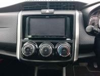 Toyota Corolla Fielder 2014