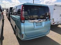 Toyota Noah 2014
