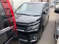 Toyota Voxy 2014