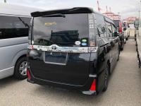 Toyota Voxy 2014