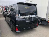 Toyota Voxy 2014