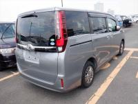 Toyota Esquire 2016
