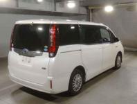 Toyota Noah 2016