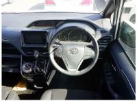 Toyota Esquire 2015