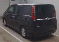 Toyota Esquire 2015