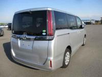 Toyota Noah 2018