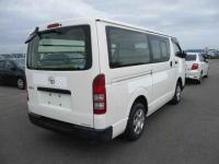Toyota Hiace 217