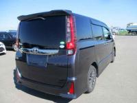 Toyota Noah 2017