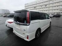 Toyota Noah 2017