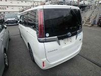 Toyota ESQUIRE HYBRID 2017