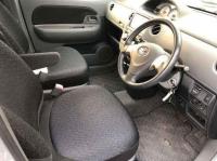 Toyota Sienta 2013