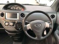 Toyota Sienta 2013