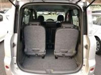 Toyota Sienta 2013