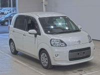 Toyota Porte 2016