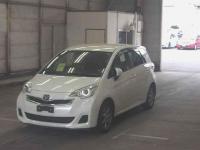 Toyota Ractis 2016