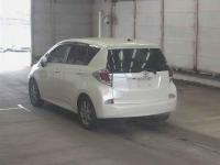 Toyota Ractis 2016