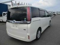 Toyota Noah 2018
