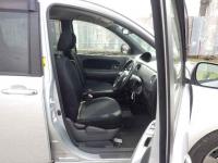 Toyota Sienta 2013