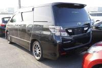 Toyota Vellfire 2010