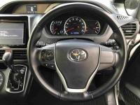 Toyota Noah 2016