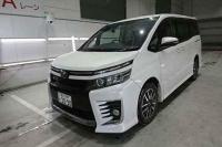 Toyota Voxy 2016