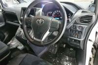 Toyota Voxy 2016