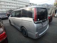 Toyota Esquire 2018