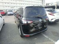 Toyota Sienta 2018
