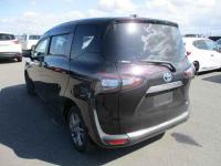 Toyota Sienta 2018