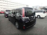 Toyota Esquire 2018